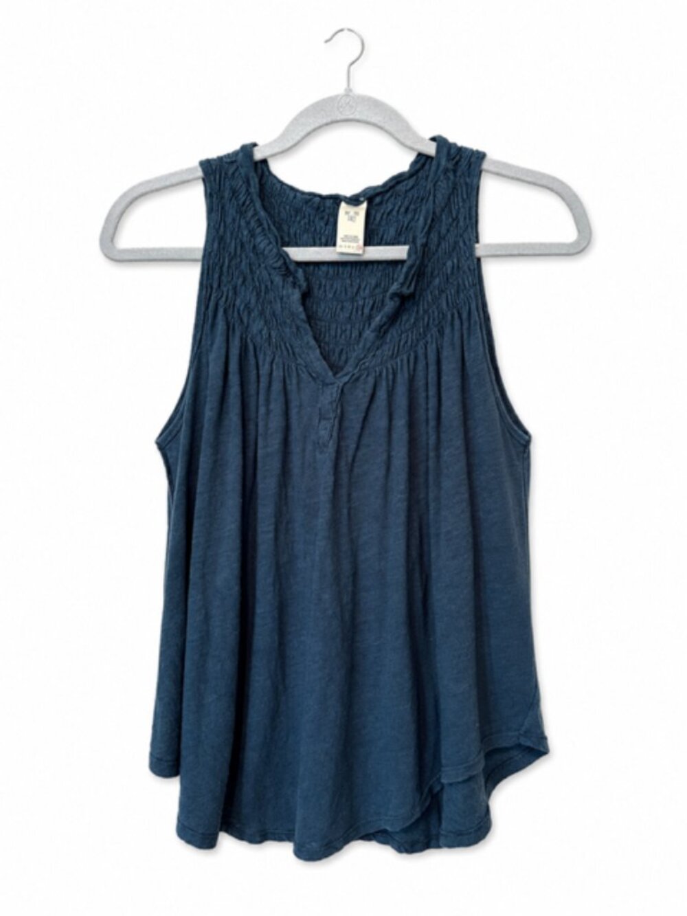 e The Free Free People Blue Sleeveless Smocked Flowy Tank Top XL